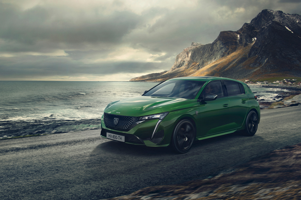 Peugeot Launch new 308 as Plug-in Hybrid